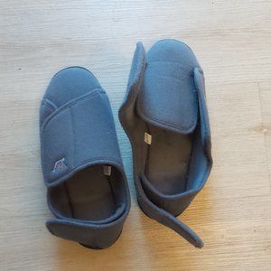 Happy Touch Women's 80D Memory Foam Diabetic Slippers with Adjustable Closures,